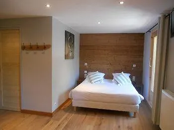 & Restaurant Les Escondus 3* Vars (Hautes-Alpes)