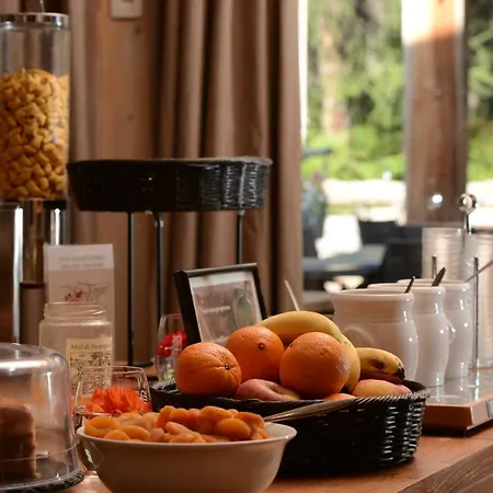 Hotel & Restaurant Les Escondus 3*