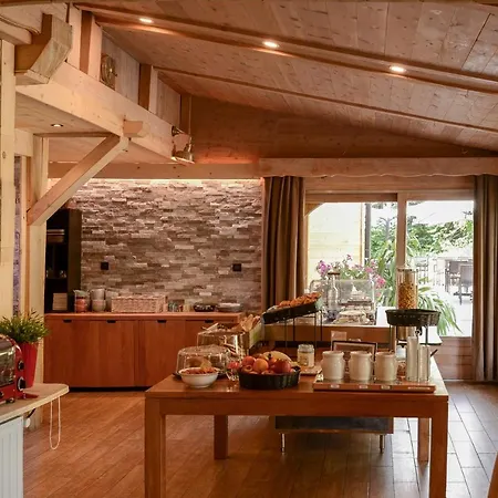 & Restaurant Les Escondus Vars (Hautes-Alpes)