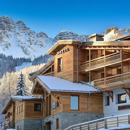 & Restaurant Les Escondus 3*