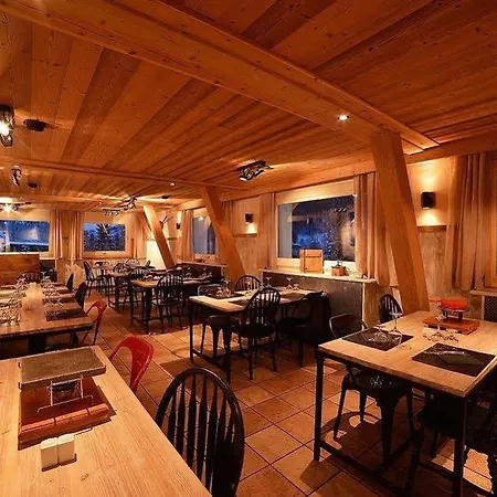 & Restaurant Les Escondus Hotel 3*